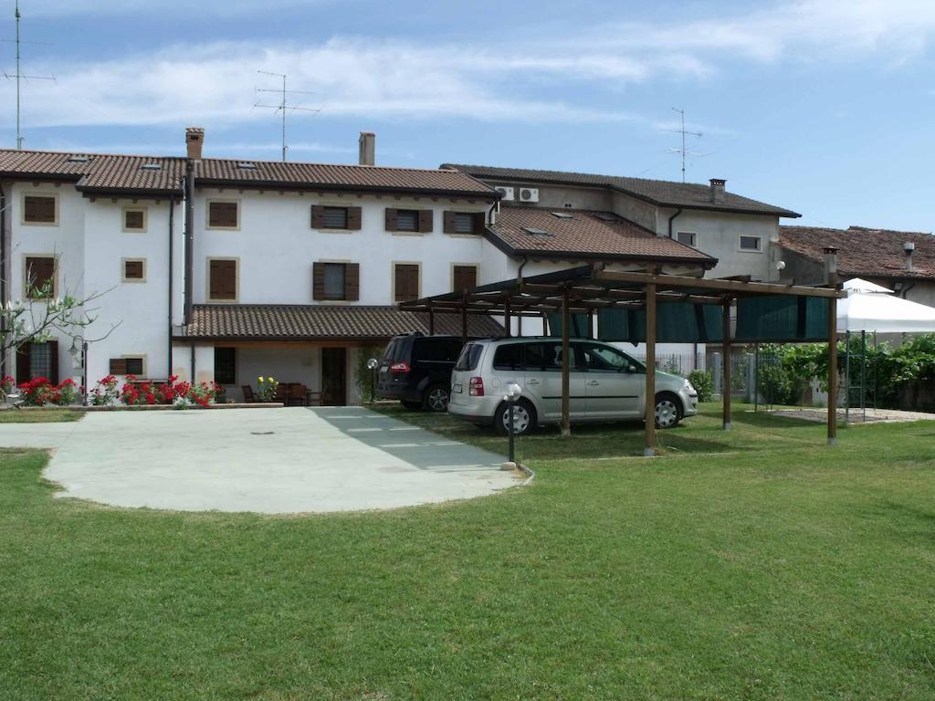Agriturismo Al Tralcio Valeggio sul Mincio Dış mekan fotoğraf