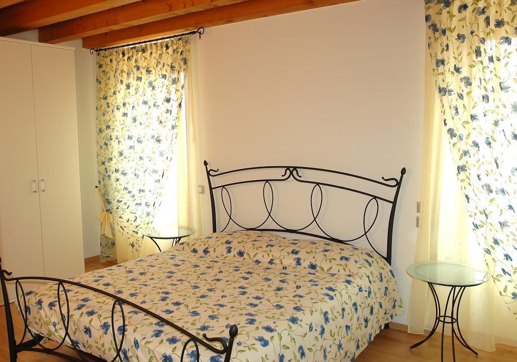 Agriturismo Al Tralcio Valeggio sul Mincio Oda fotoğraf