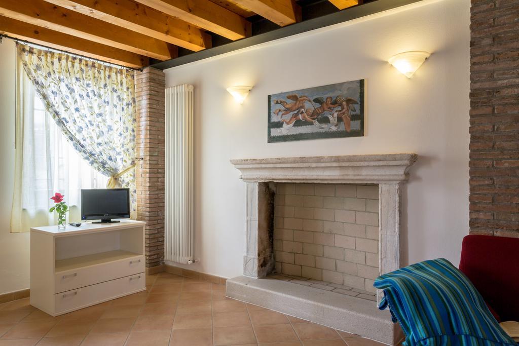 Agriturismo Al Tralcio Valeggio sul Mincio Dış mekan fotoğraf